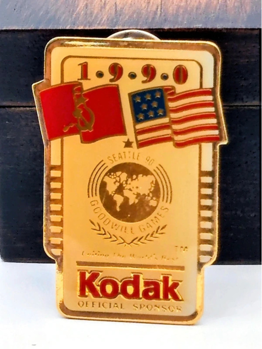 Vintage 1990 Seattle Goodwill Games Kodak Sponsor Pin Usa Ussr Flag